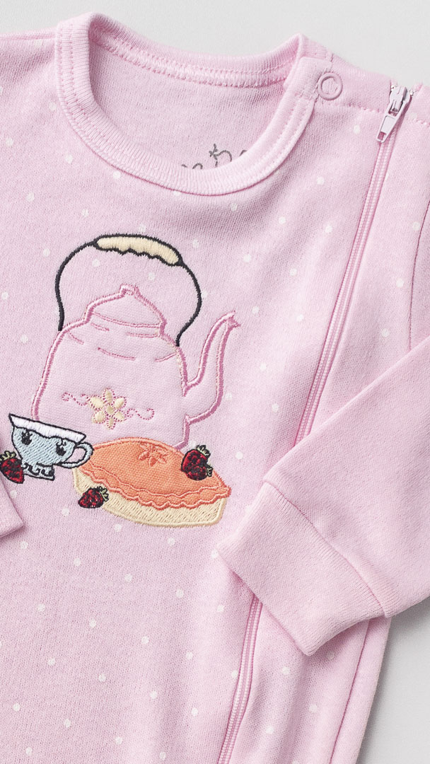 Macacão Bebê de Suedine com Zíper Hora do Chá Rosa - Imagem 2