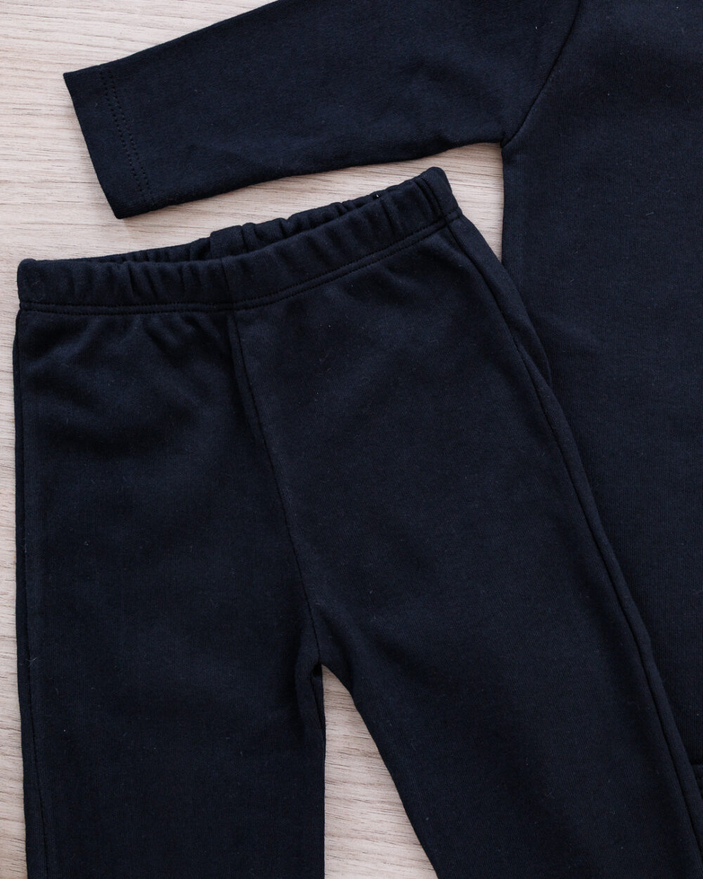 Conjunto Pagão Bebê Body e Calça Básico Preto - Image 4
