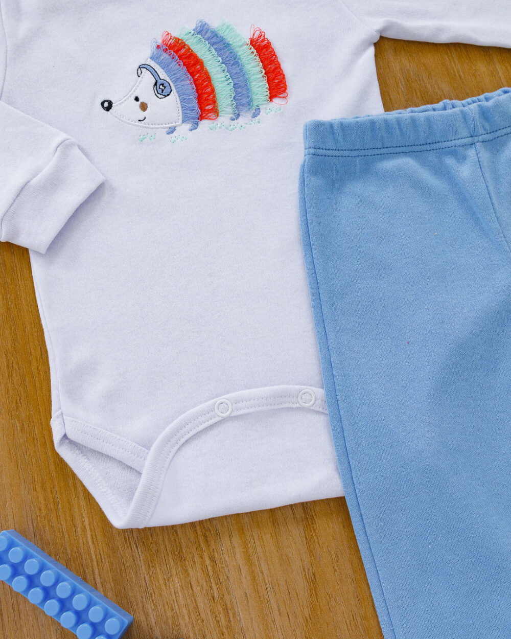 Conjunto Bebê Body e Calça Porco-Espinho Branco - Image 3