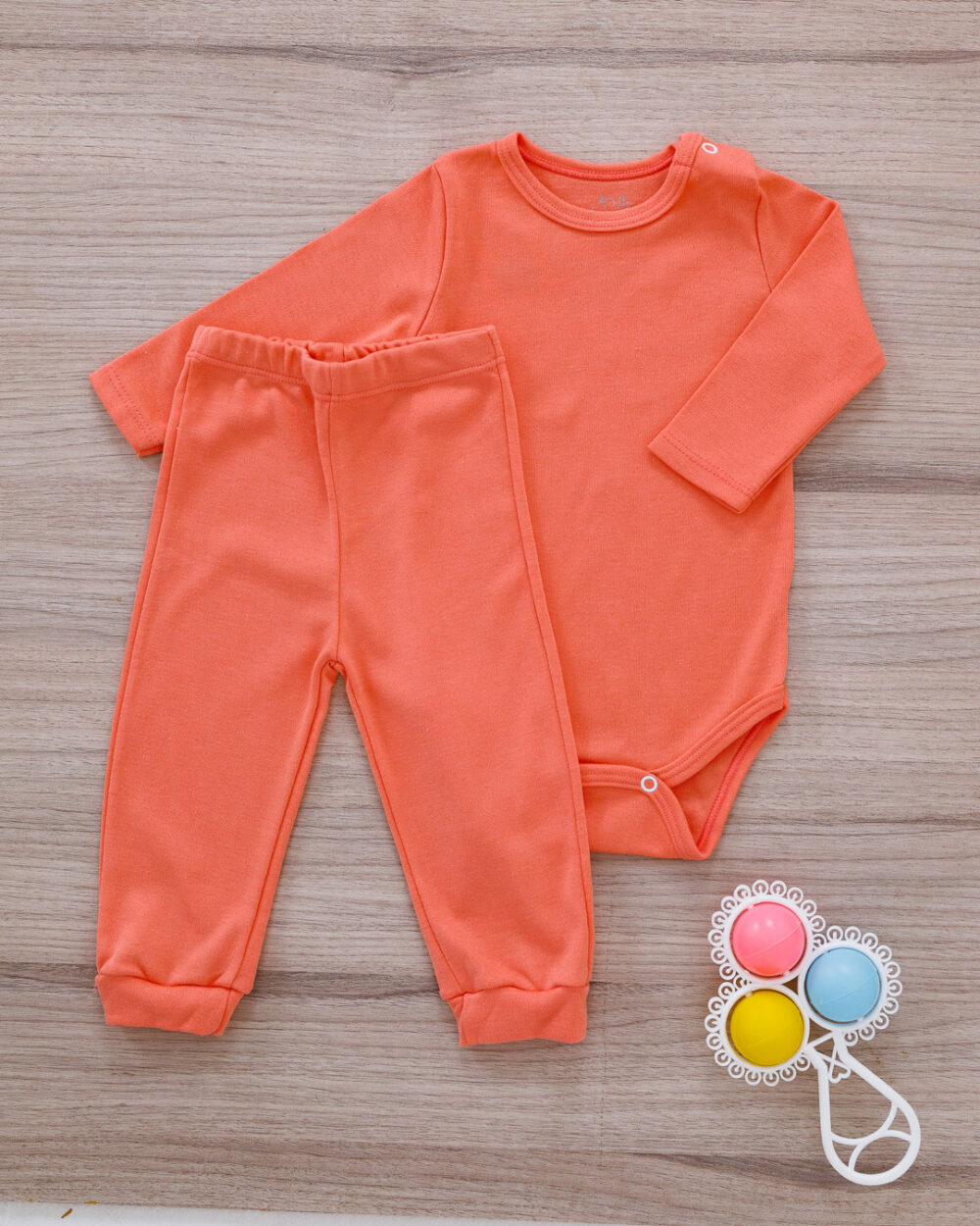 Conjunto Pagão Bebê Body e Calça Básico Salmão