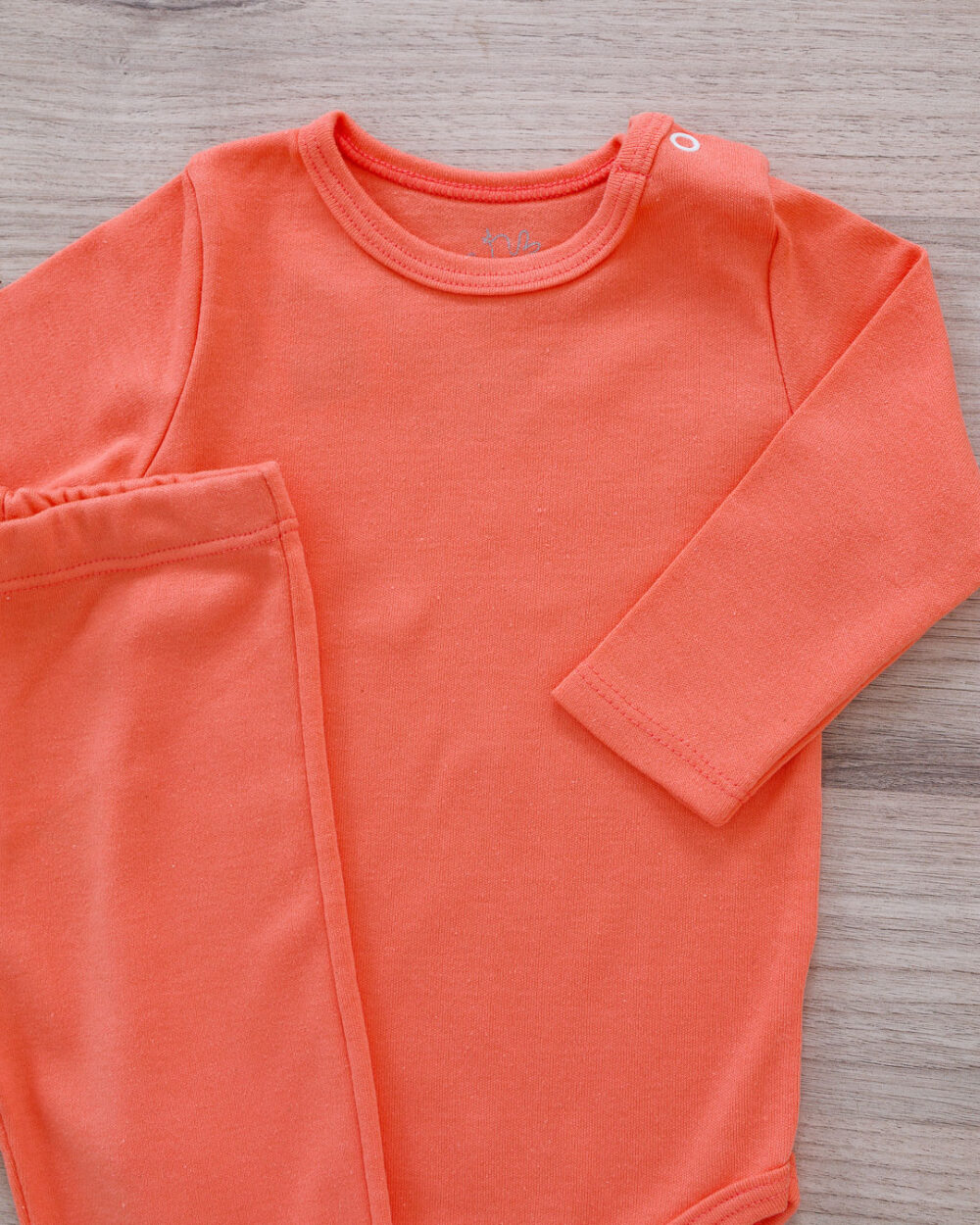 Conjunto Pagão Bebê Body e Calça Básico Salmão - Image 3