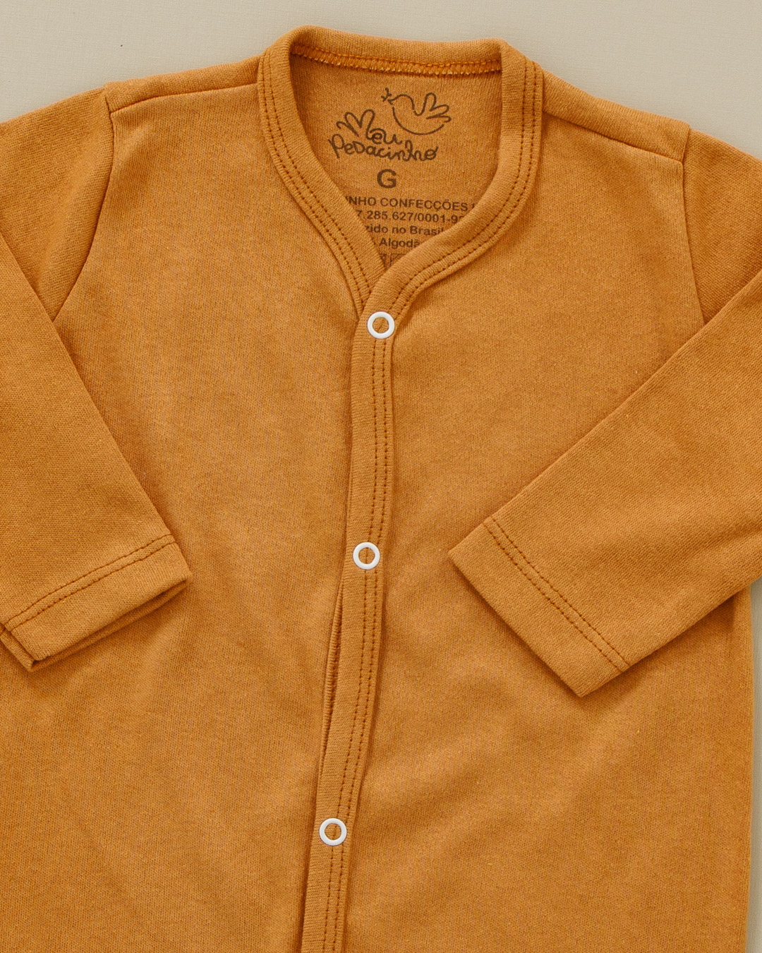 Macacão Bebê Suedine Longo com Pezinho Marrom - Imagem 2