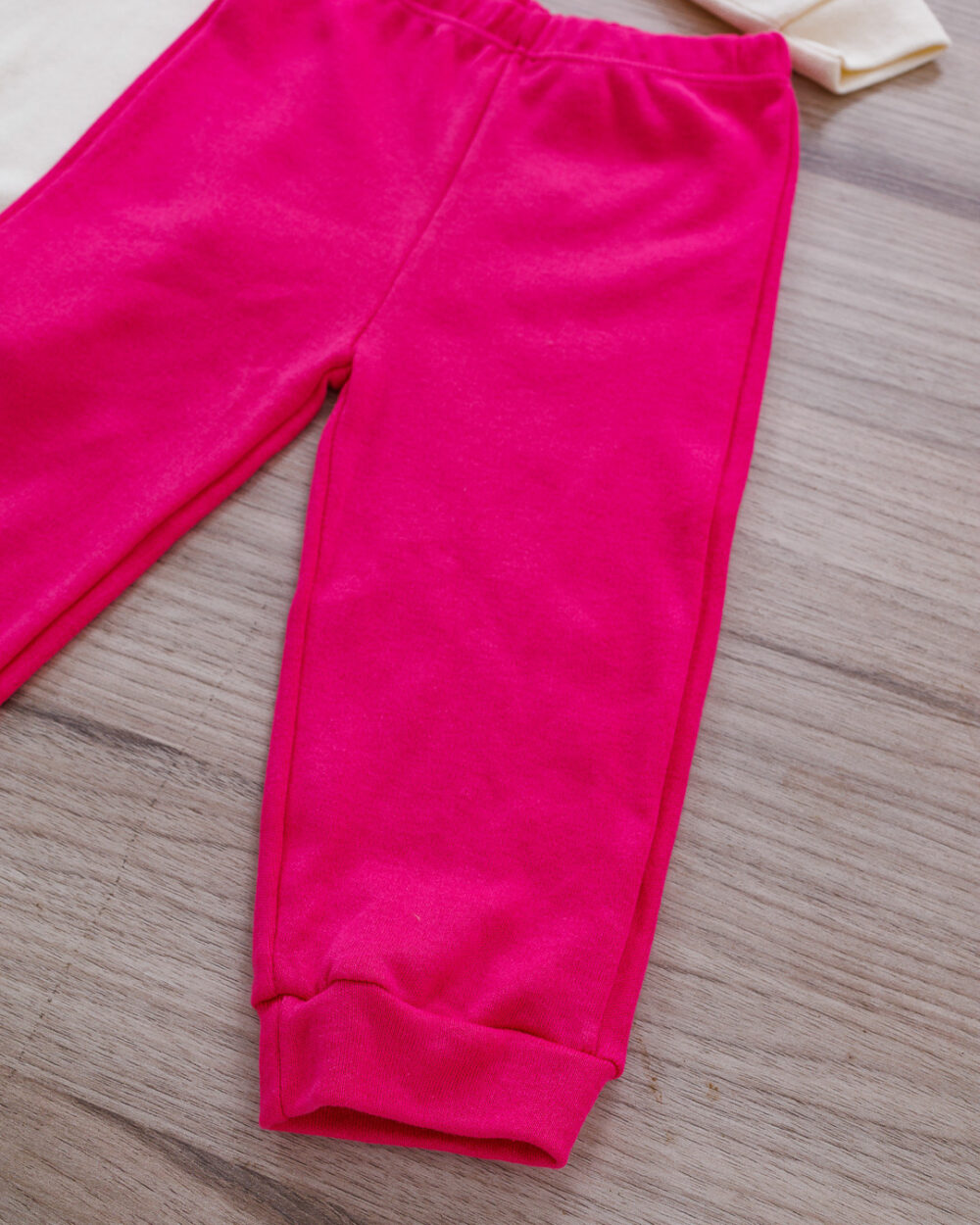Conjunto Bebê Body e Calça Arco-Íris Offwhite - Image 3
