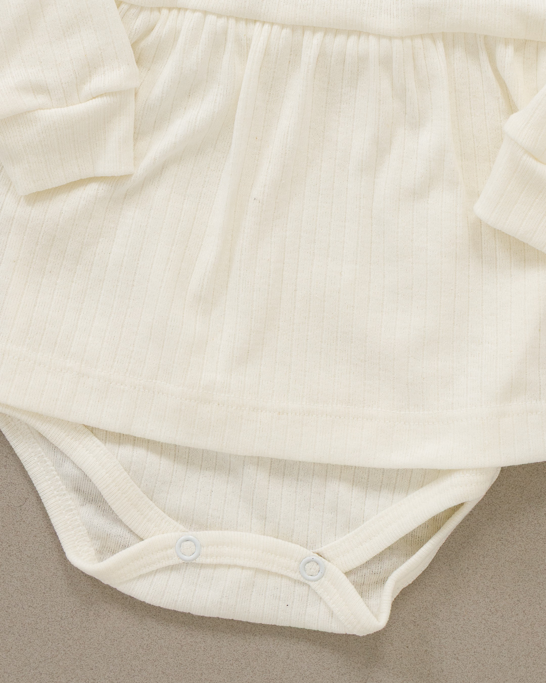 Body Vestido Bebê Canelado Confort Premium Off White Menina - Imagem 7