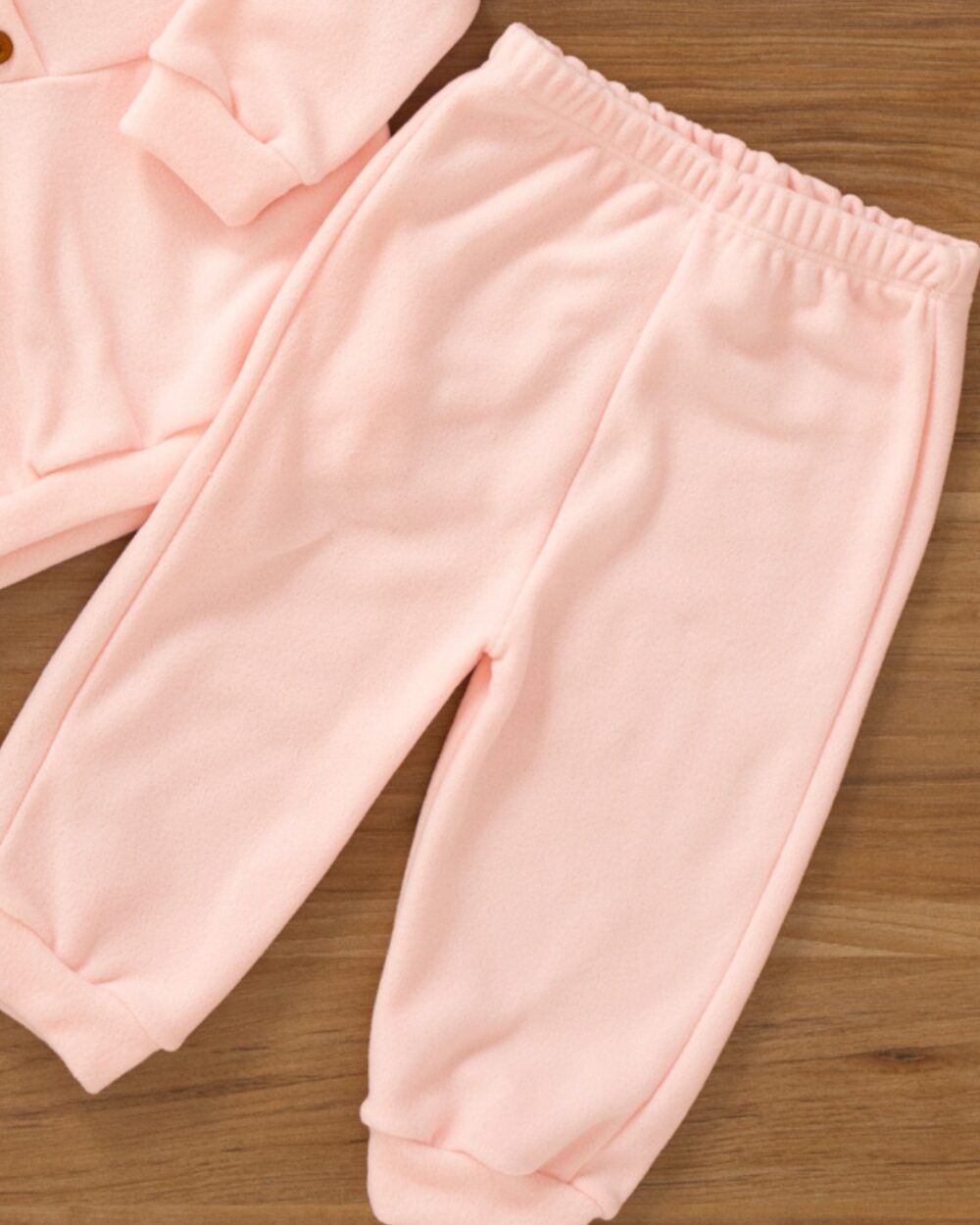 Conjunto Bebê Soft Blusa e Calça com Capuz Rosa - Imagem 3